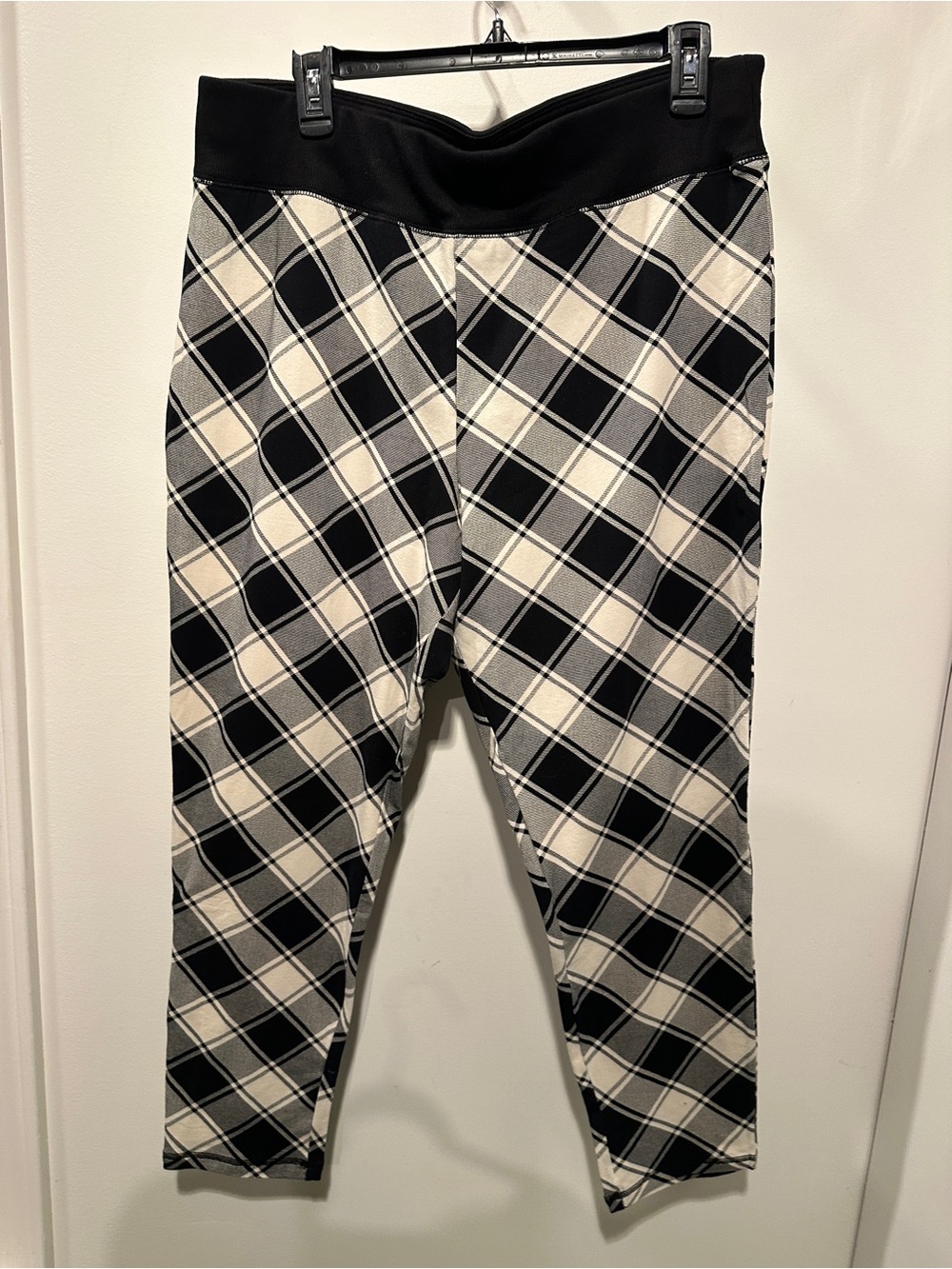 NWOT Cacique Cozy Plaid-Trim Black Lounge Pants & Top Set 18/20 - Picture 4 of 14